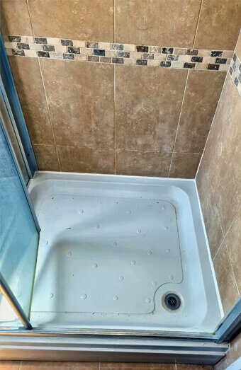 https://blockeddrainsjandakot.com.au/uploads/2025/07/blocked-shower-drains-47188.jpg