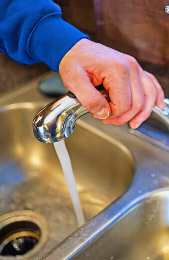https://blockeddrainsjandakot.com.au/uploads/2025/07/blocked-sink-48497.jpg
