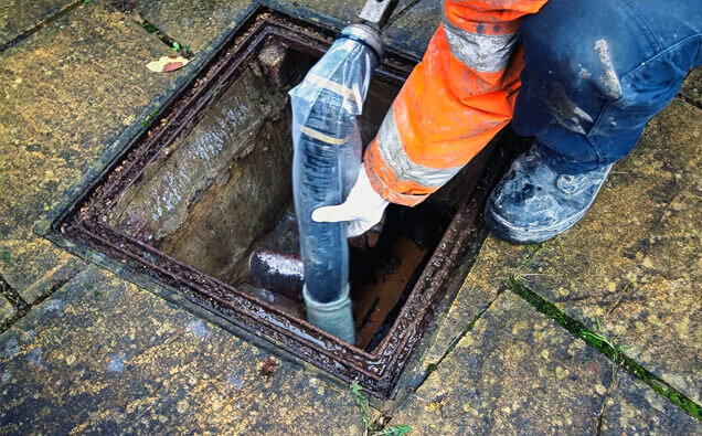 https://blockeddrainsjandakot.com.au/uploads/2025/07/hero-blocked-sewers-18660.jpg